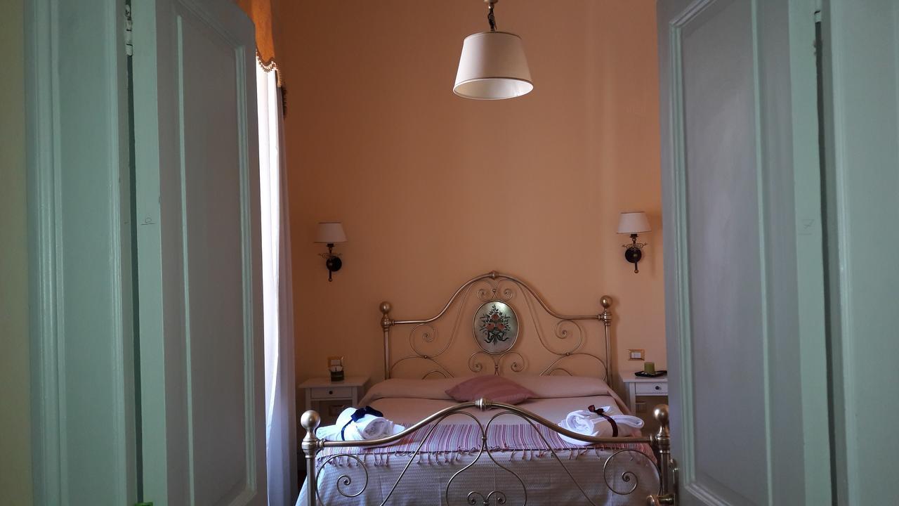 Double Room,596271846:JPEG